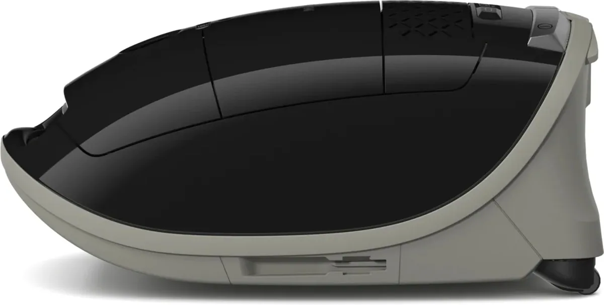 Bodenstaubsauger Miele GUARD M1CAT&DOG mit 890 Watt und 11 m Aktionsradius