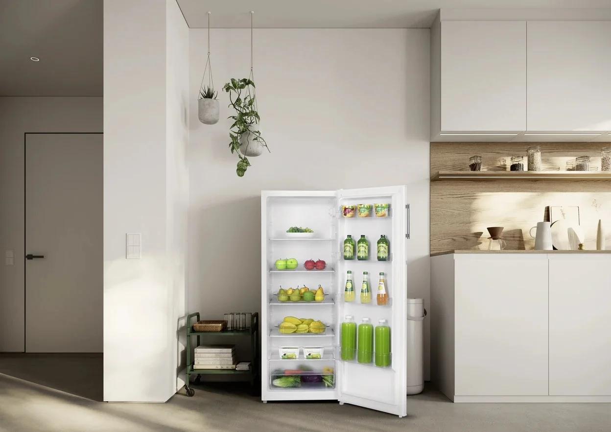 Vollraumkühlschrank OK. OFR 311 D W mit 242 l Nutzinhalt und 142 cm Höhe